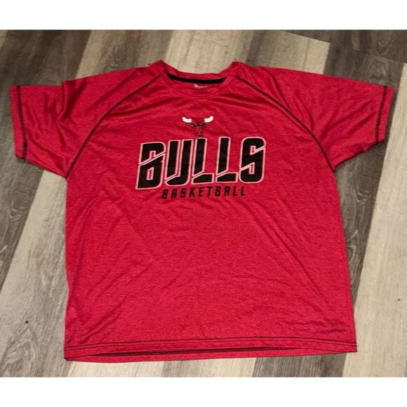 Chicago Bulls Red Basketball T-Shirt Size XL 46/48 NBA Polyester - Picture 2 of 5
